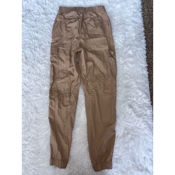 H&M kids sz. 20 classic khaki pull on cargo pants. Cute, great shape - Picture 5 of 8